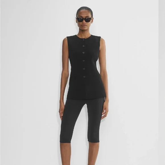 Aritzia Juris Vest - Picture 1 of 5